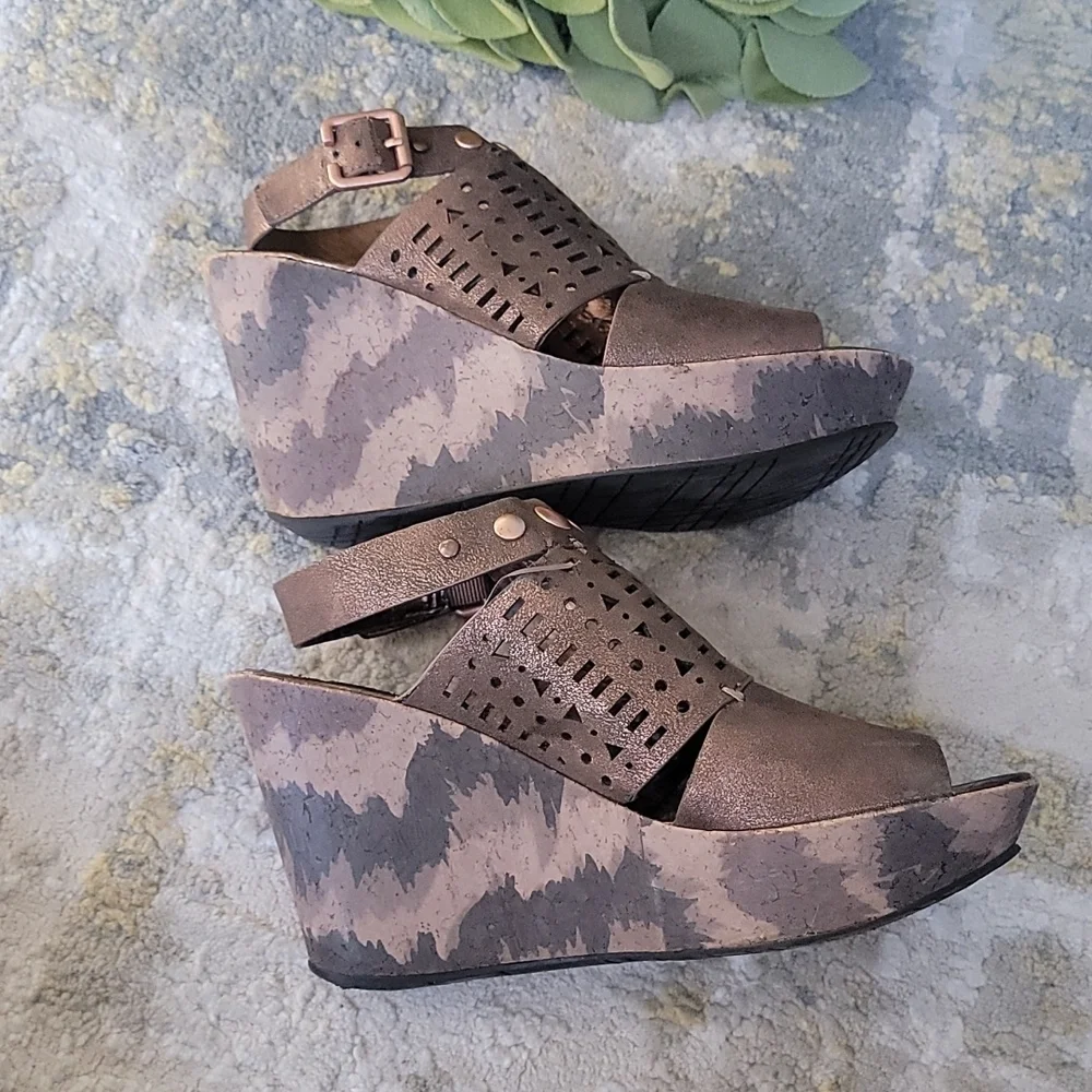 Kenneth Cole Reaction Filet of Sole & WMS